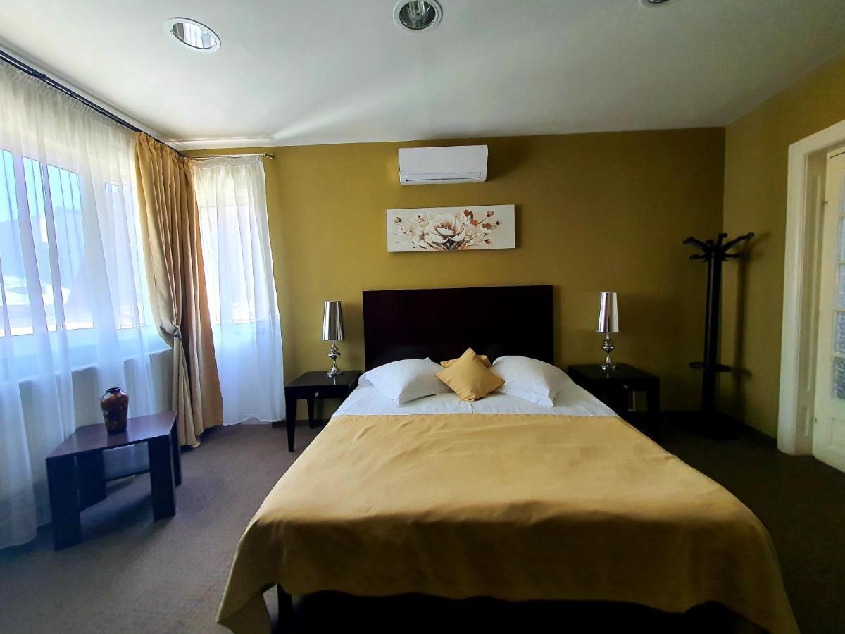 Vila Sia Bucureşti Ngoại thất bức ảnh